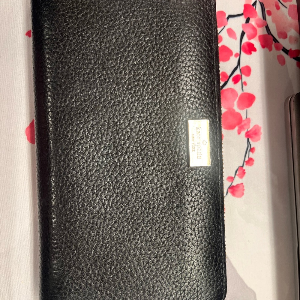 Kate Spade Black Textured Wallet